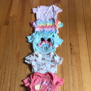 5 Gerber Onesies Rainbow Theme 🌈
